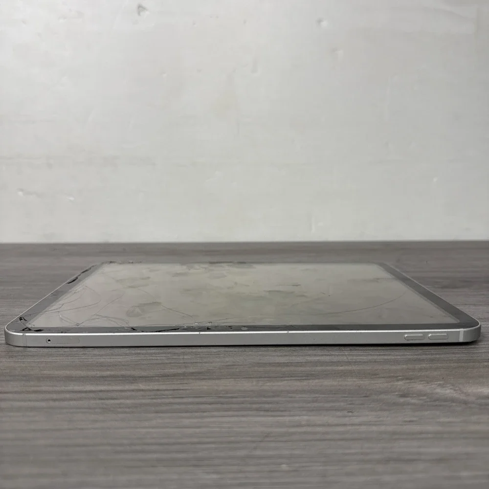 Apple iPad 10th Gen A2757 64GB Unlocked Wifi Cellular Bad Display and No Power